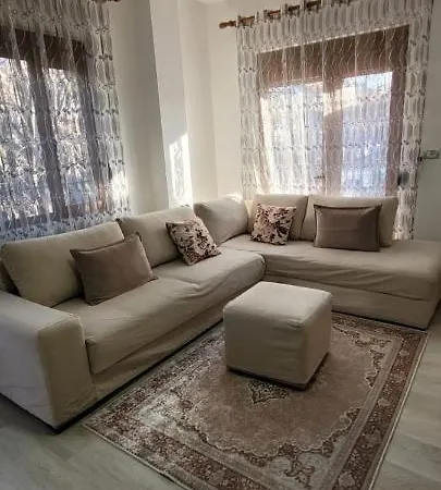شقة Fjori Apartament كورتشي